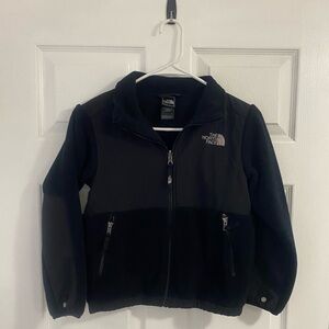 The North Face boys soft black fleece full zip jacket size S